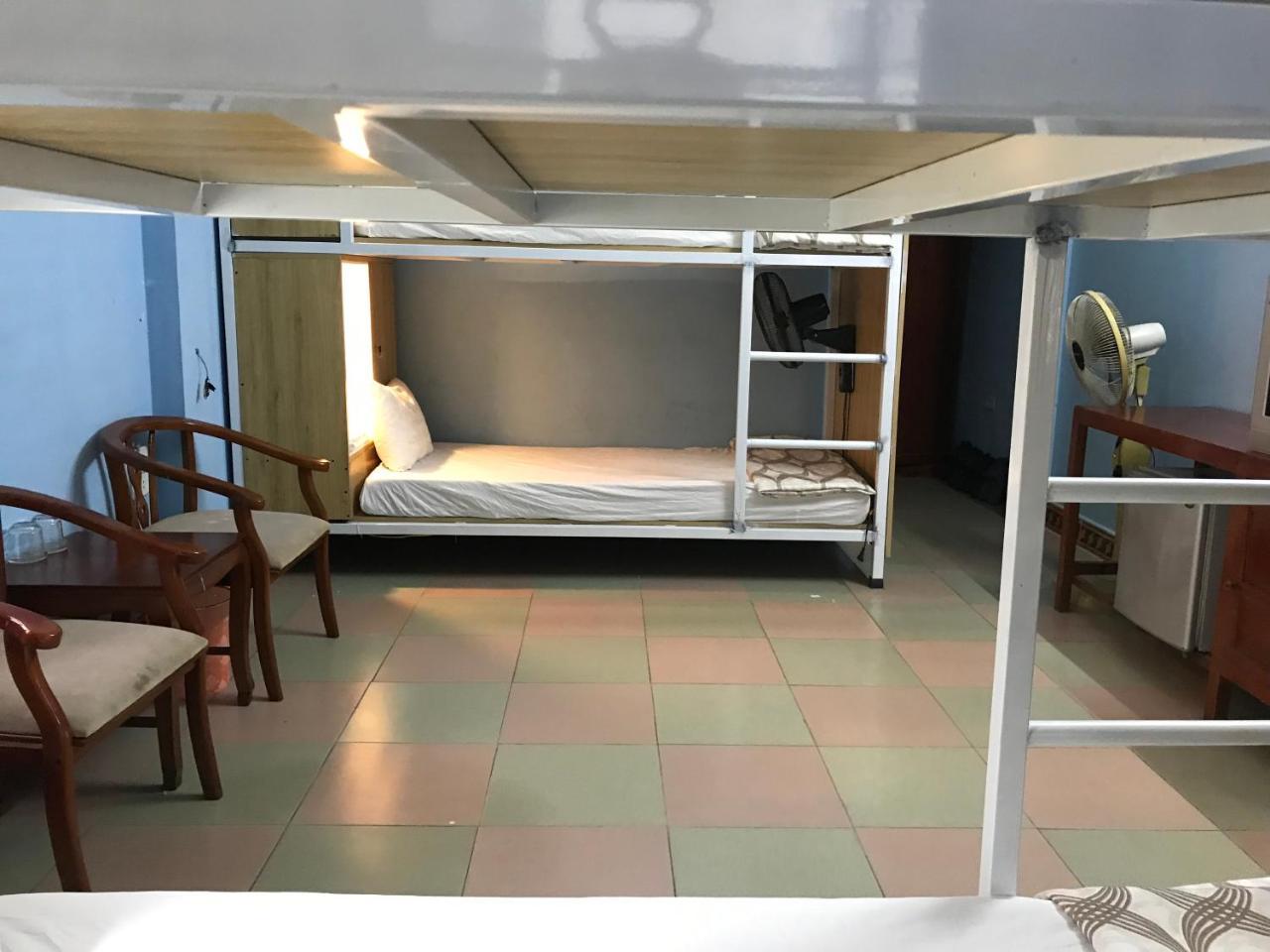 Halong Bay View Hostel Hạ Long Extérieur photo