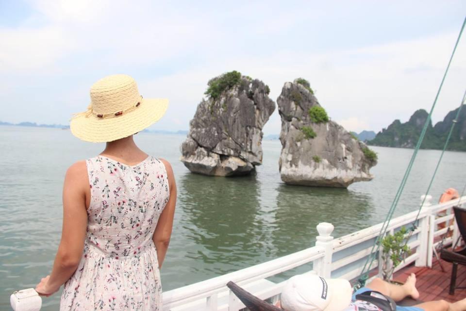 Halong Bay View Hostel Hạ Long Extérieur photo